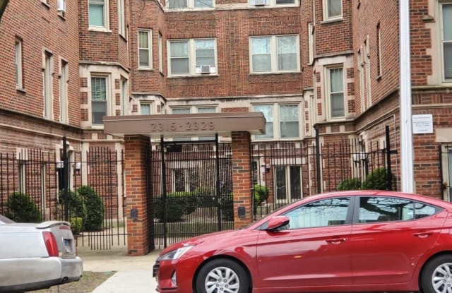 2321 E 70th St - 2321 East 70th Street, Chicago, IL 60649