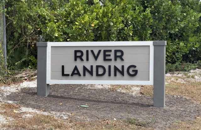 1043 SW Pigeon Plum Way