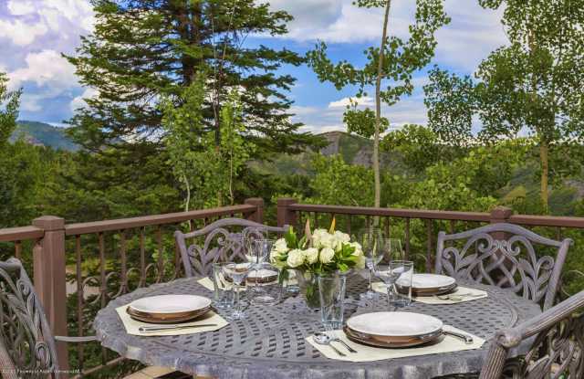 Photo of 18 Edgewood Lane