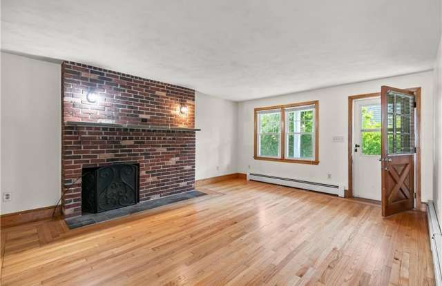 Photo of 17 Shields Street unit: A