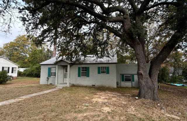 Photo of 1416  Martel