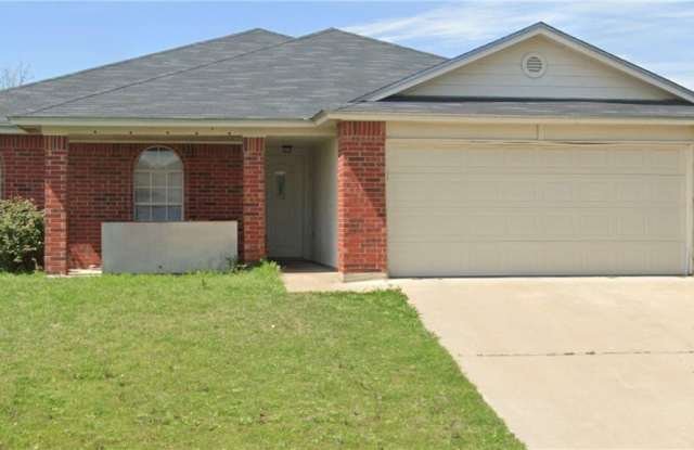 Photo of 1411 Saddle Drive