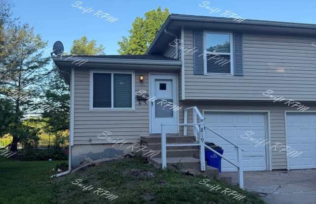 819 East Sheridan Street - 1