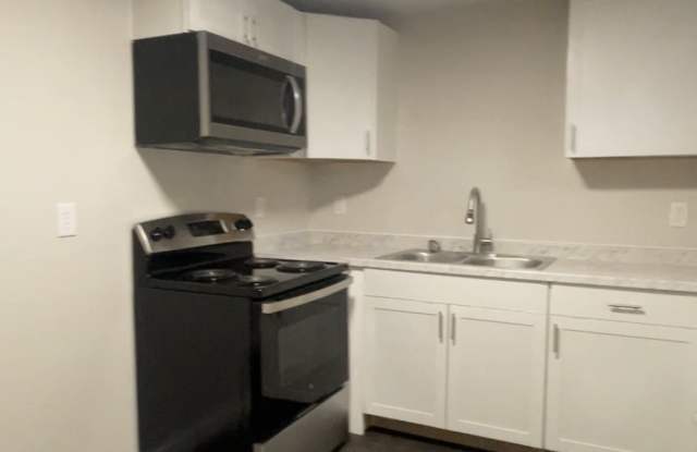 307 E Good St