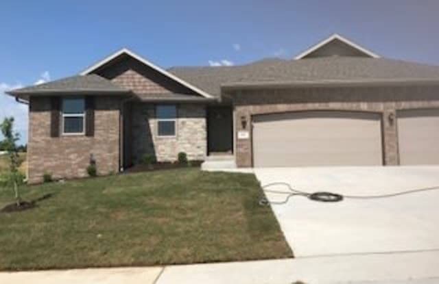 1667 North Eagle Valley Lane - 1667 N Eagle Valley Ln, Nixa, MO 65714