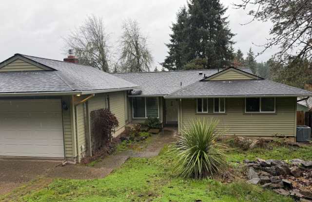 Beautiful 4 bedroom, 3 bathroom home in Eugene!