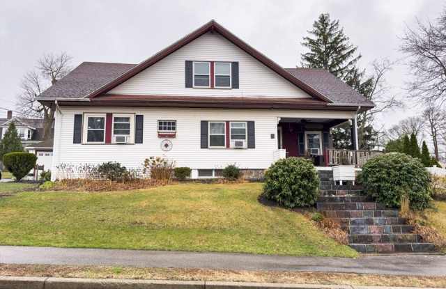 5 Atherton St