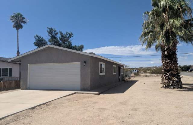 Cute and cozy 2 bedroom 1 bath