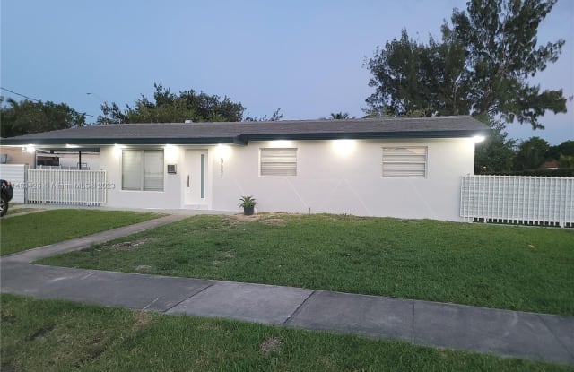 5651 SW 109th Ct - 5651 Southwest 109th Court, Sunset, FL 33173