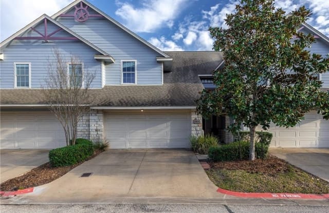 1338 Canyon Creek Cir - 1338 Canyon Creek Circle, College Station, TX 77840