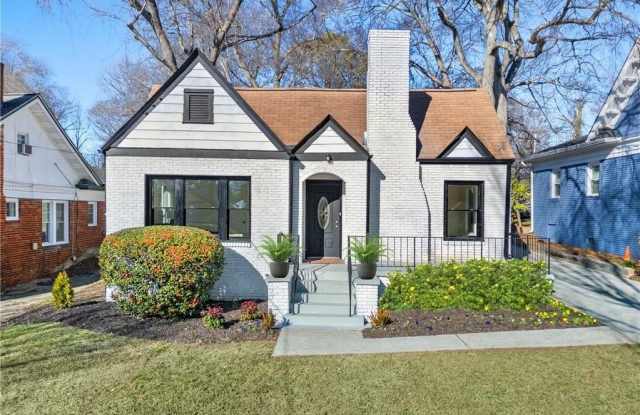 Photo of 1639 Stokes Avenue SW