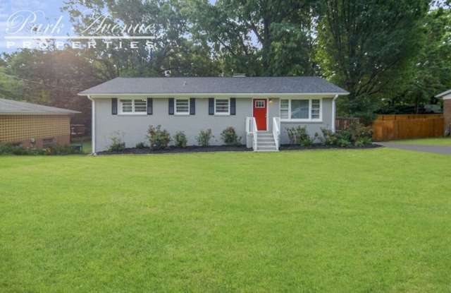 14 Fleetwood Dr SW