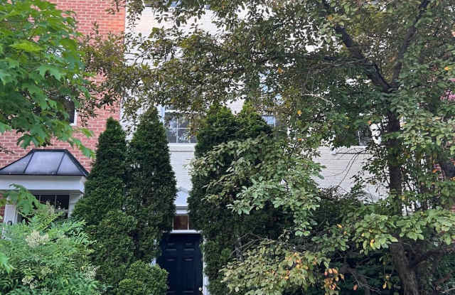 907 PLEASANT DRIVE