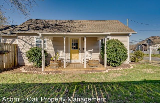 307 West Graham Street - 307 West Graham Street, Mebane, NC 27302