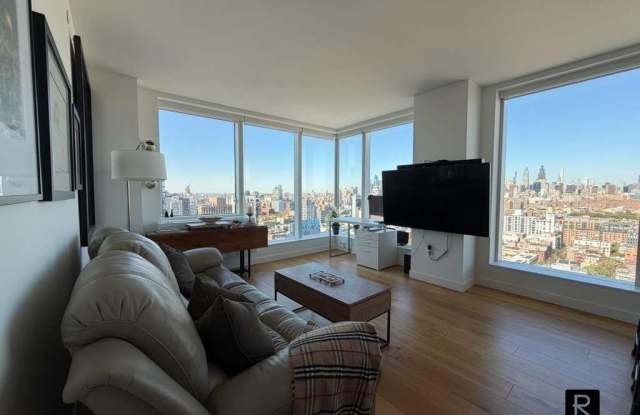 180 Broome Street unit: 2308