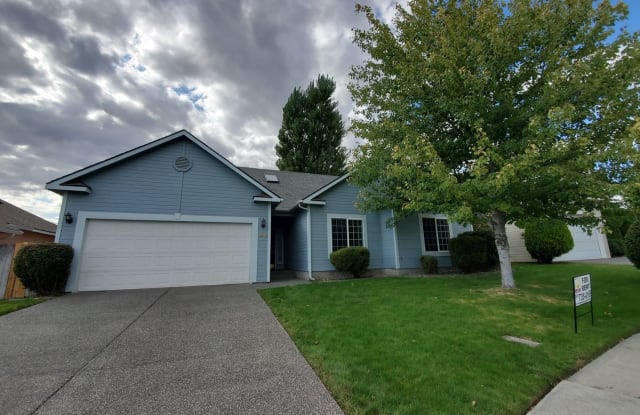 2645 Sandstone - 2645 Sandstone Ln, Richland, WA 99354