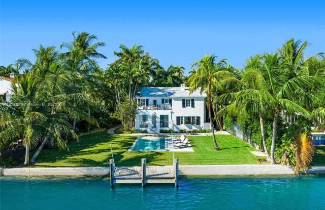 251 E San Marino Dr