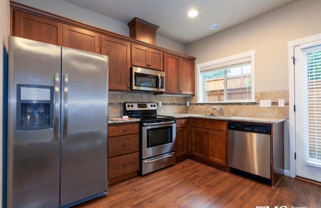 Garage, Backyard, 3 Bedroom - Now Leasing