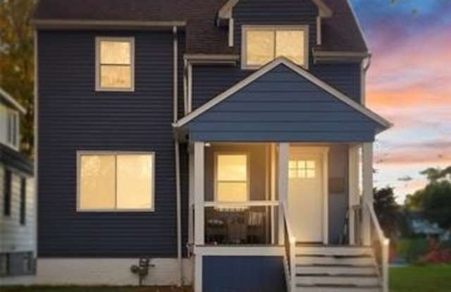 Photo of 279 Manistique Street