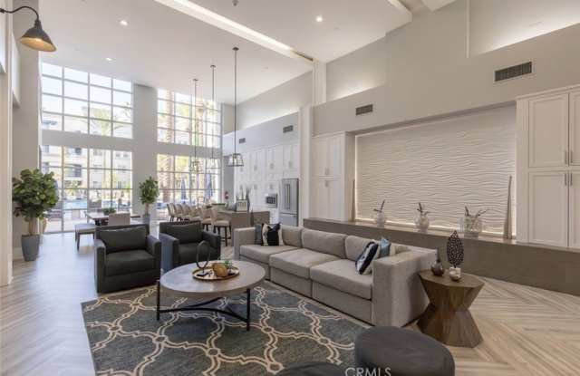 Photo of 2400 Scholarship