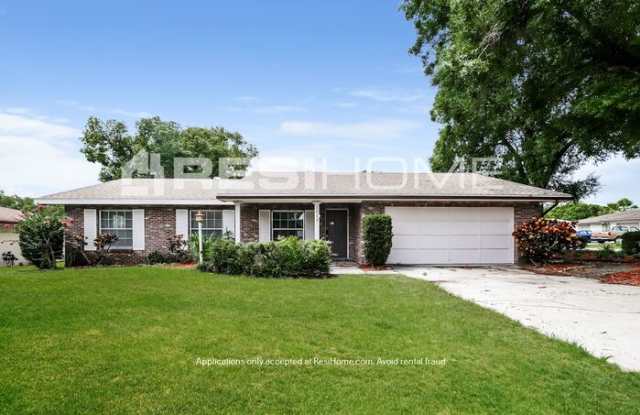 1012 Mockingbird Circle