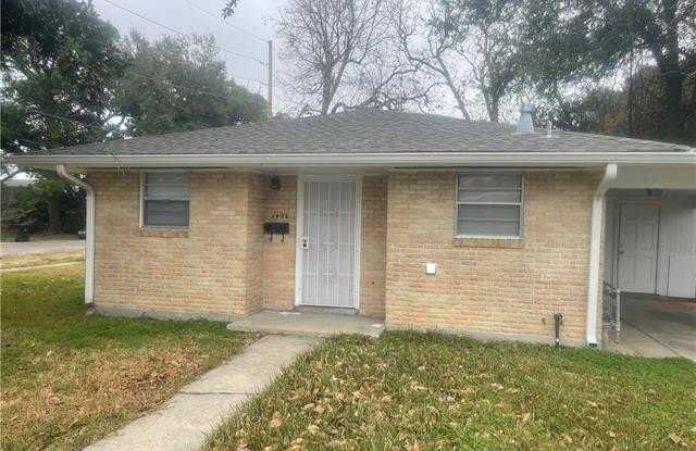 1402 BEHRMAN Avenue