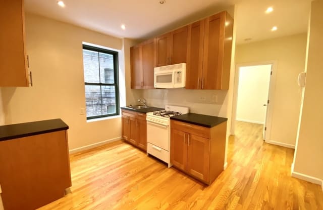 539 E 78th St - 539 E 78th St, New York City, NY 10075