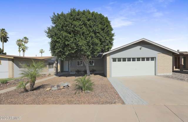 421 S LILA Circle