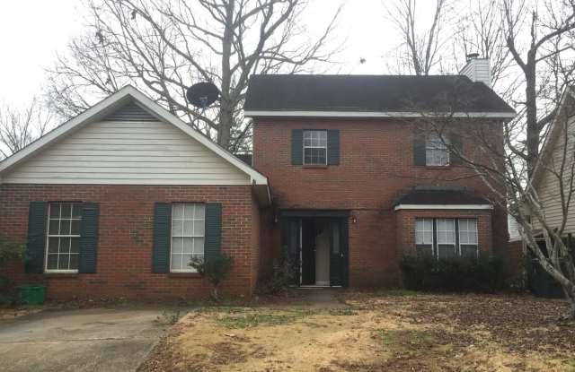 842 Chickasaw Available for August!