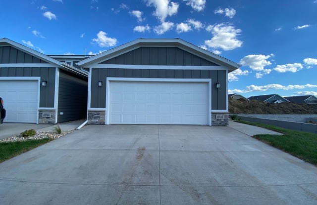 6815 W Gresford Pl - 6815 W Gresford Pl, Sioux Falls, SD 57106