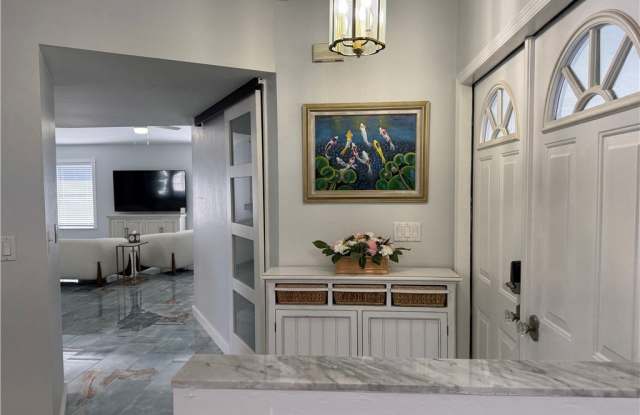 Photo of 3707 SE 8 Place