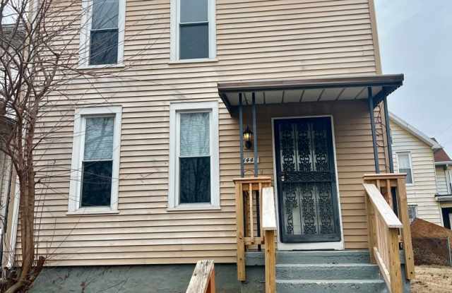 NEW LISTING! 4 BEDROOM 2 BATH
