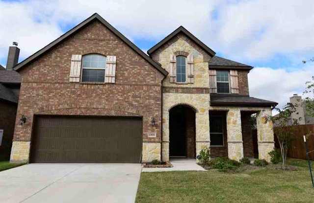 1808 Lake Woodland - 1808 E Lake St, Sherman, TX 75090