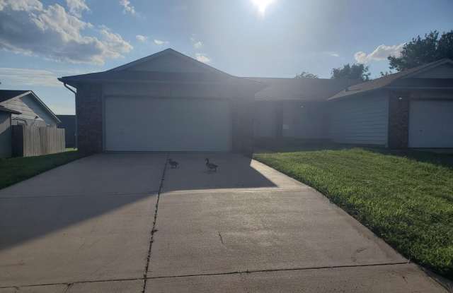 Photo of Derby half duplex