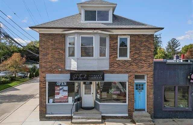 Photo of 603 N MAIN Street