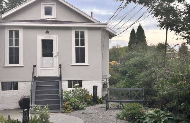 Photo of 549 Piermont Avenue