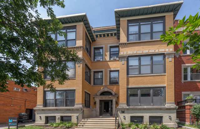 5218-5220 S. Kimbark Avenue