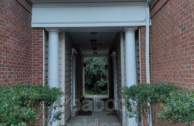 Photo of 3553 Huntley Manor Ln