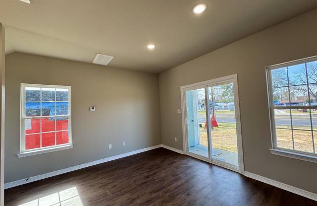 1523 Owens Ave Unit 201