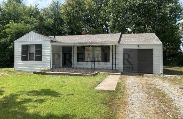 Photo of 108 N Austin St, Oak Grove- 2 bd / 1 ba home on quiet cul-de-sac $1100 Rent