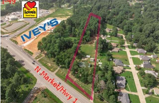 5244 N Market St Street