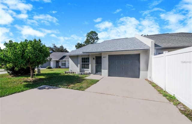 4817 DOSSEYWOOD COURT - 4817 Dosseywood Court, Polk County, FL 33811