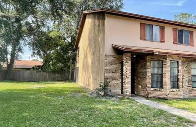 1832 FOXHALL CIRCLE - 1832 Foxhall Circle, Kissimmee, FL 34741