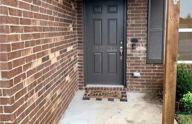 7851 Bridgegate  AVE