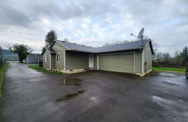 Photo of 3 Bdrm/2 Bath Single Level