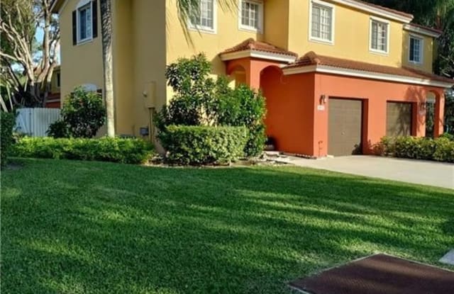 2011 SW 103rd Ter - 2011 Southwest 103rd Terrace, Miramar, FL 33025