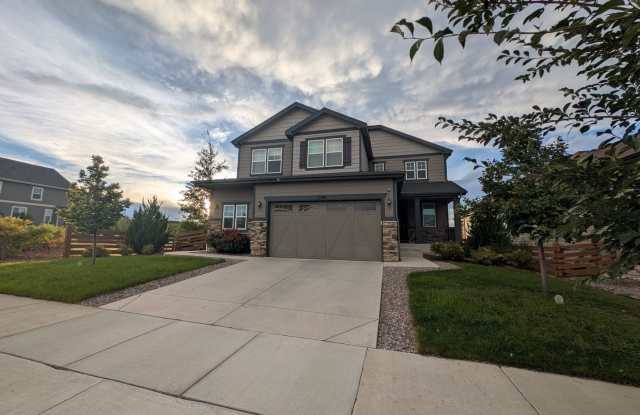 Stunning 6BR/5BA House in Erie