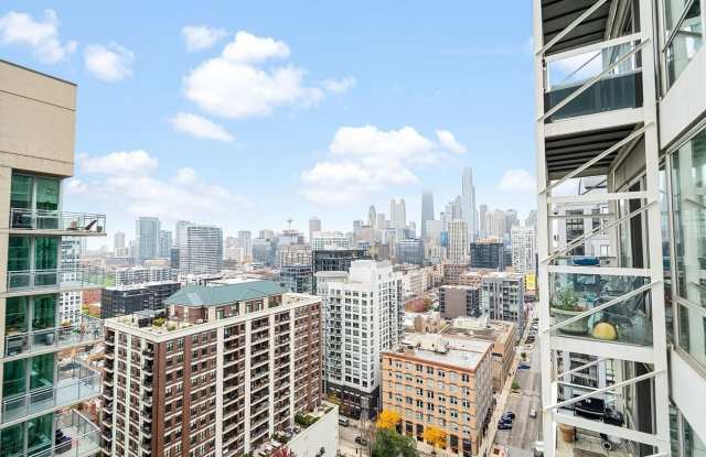 653 N Kingsbury Street