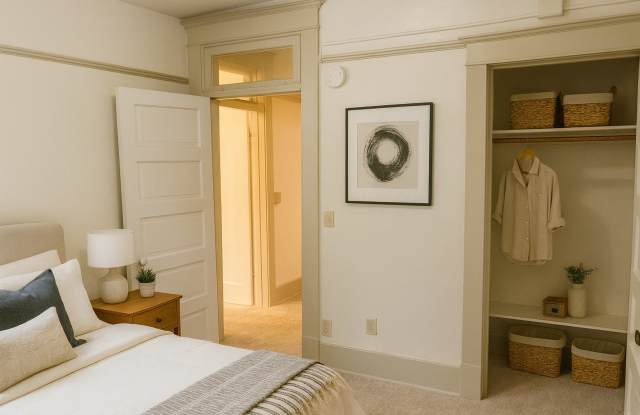 411 Thomas -Thomas Park