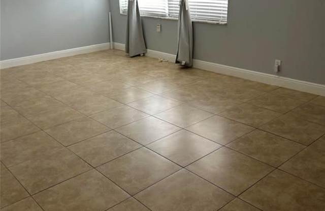 23 N Seville Cir